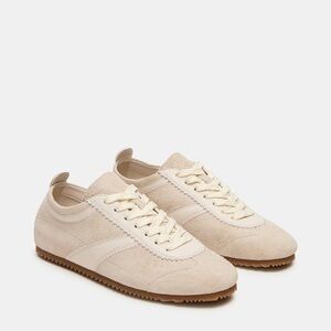 NWT Steve Madden Jaye Ice Suede Women’s Sneakers